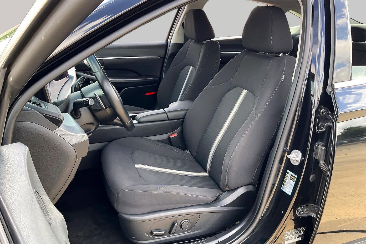 Used 2024 Hyundai Sonata SEL w/ Convenience Package FWD image 8