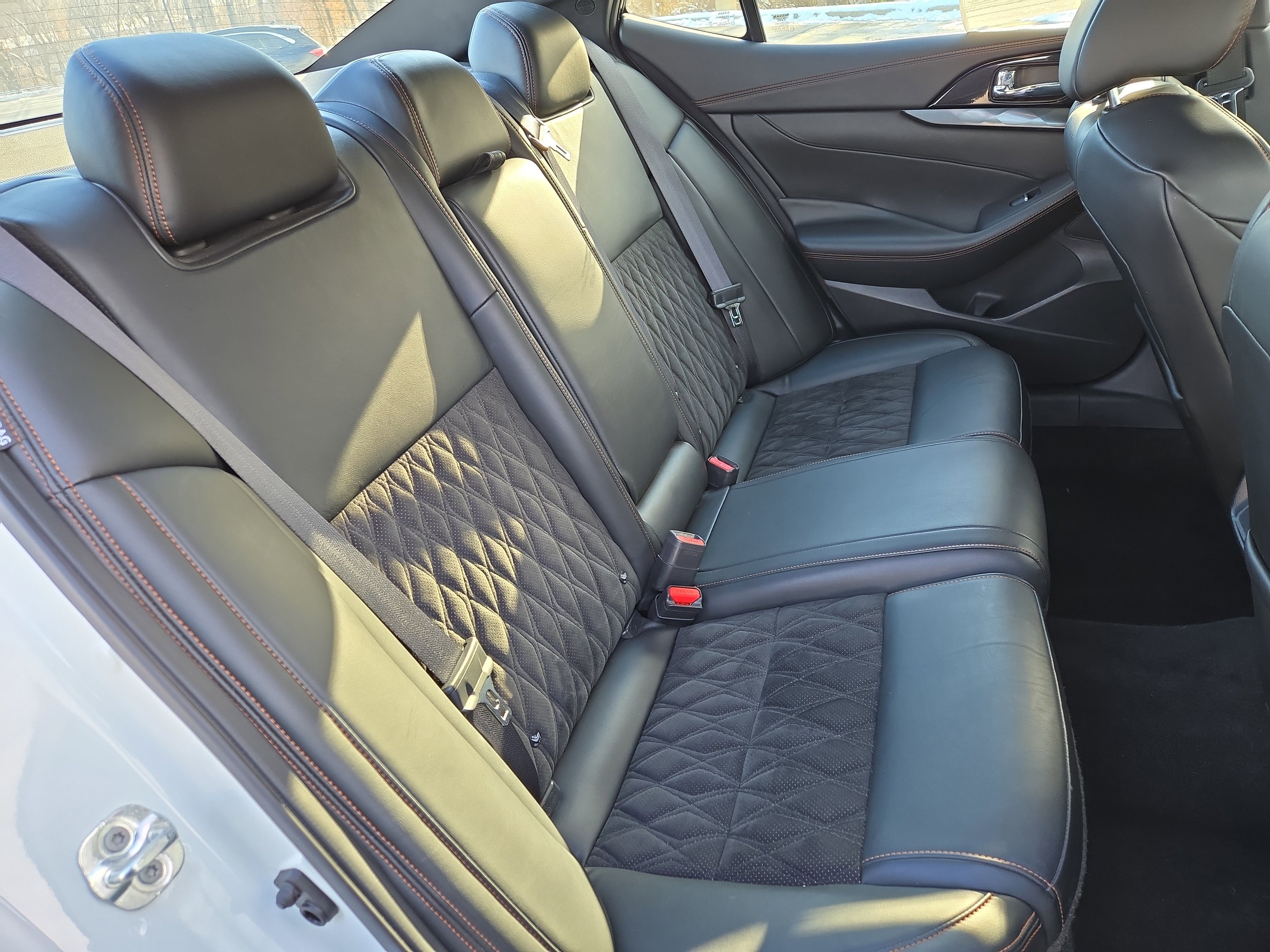 Used 2021 Nissan Maxima SR w/ Sport Mat Group image 29