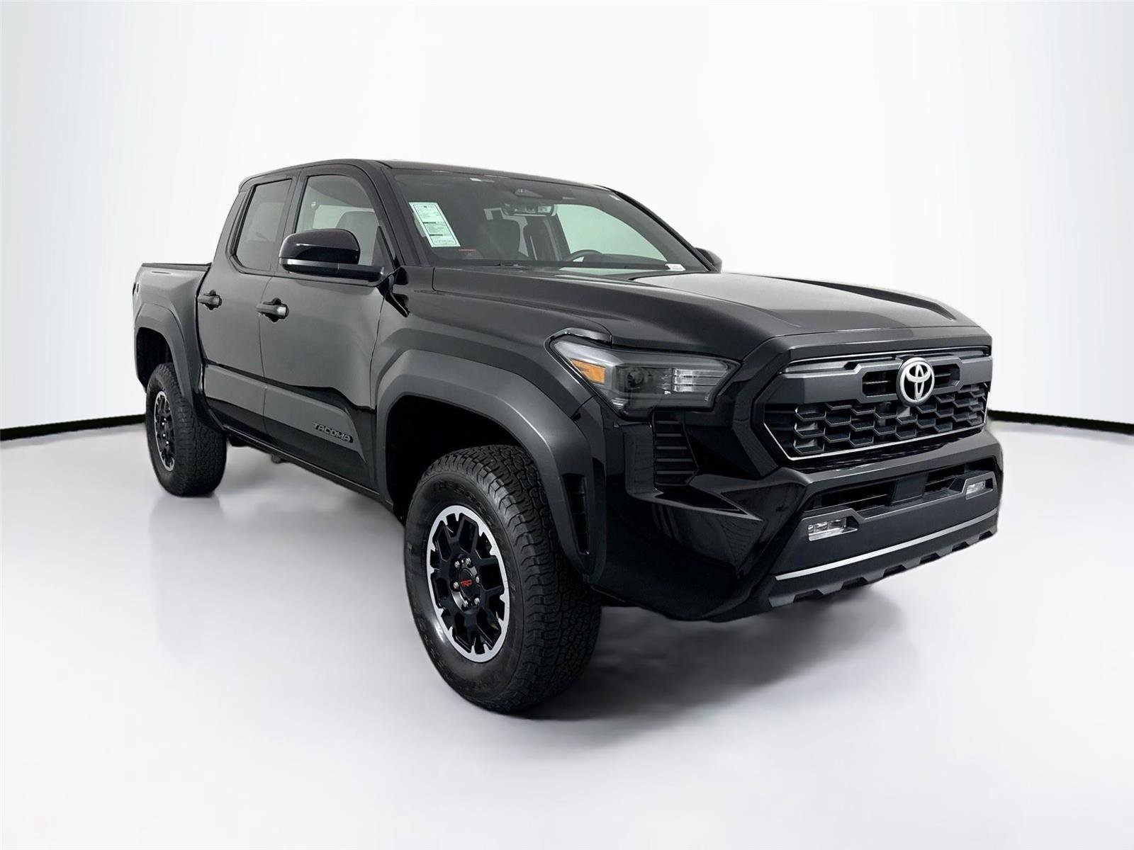 Certified 2025 Toyota Tacoma TRD Off-Road image 9