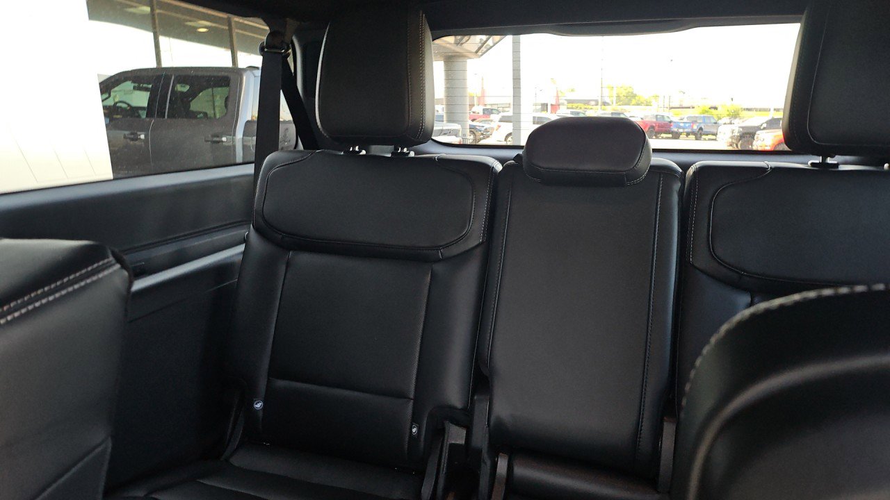 Used 2025 Ford Expedition Max Platinum w/ Stealth Performance Package AWD/4WD image 14