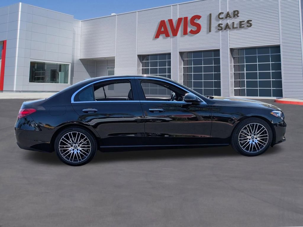 Used 2025 Mercedes-Benz C 300 Sedan image 5