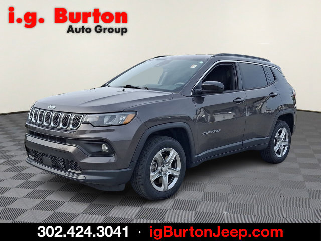Certified 2024 Jeep Compass Latitude AWD/4WD image 3