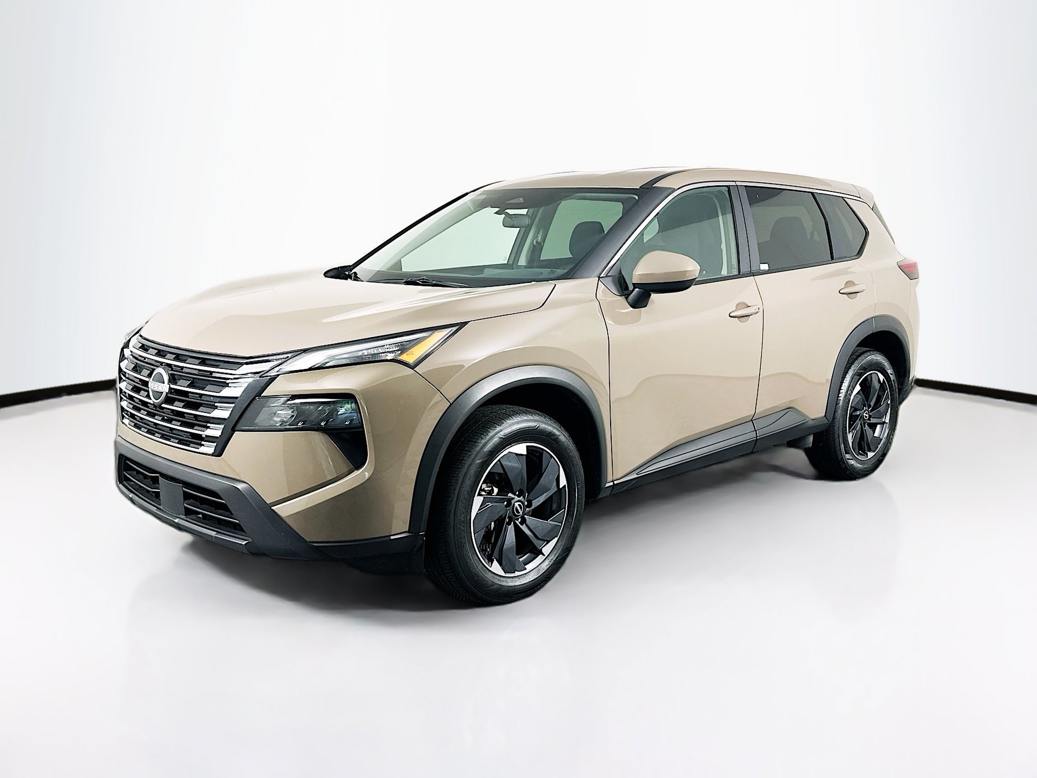 Used 2025 Nissan Rogue SV AWD/4WD image 3