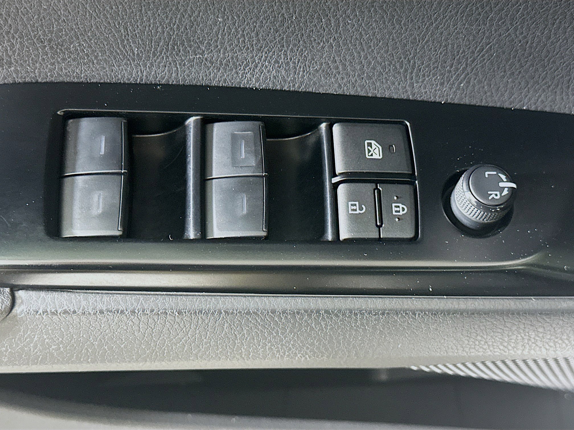 Used 2025 Toyota Camry LE image 15