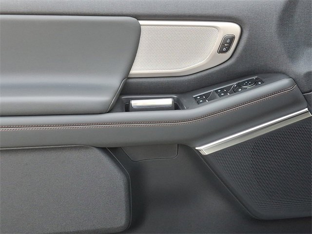 New 2025 Ford Expedition Max Active image 8