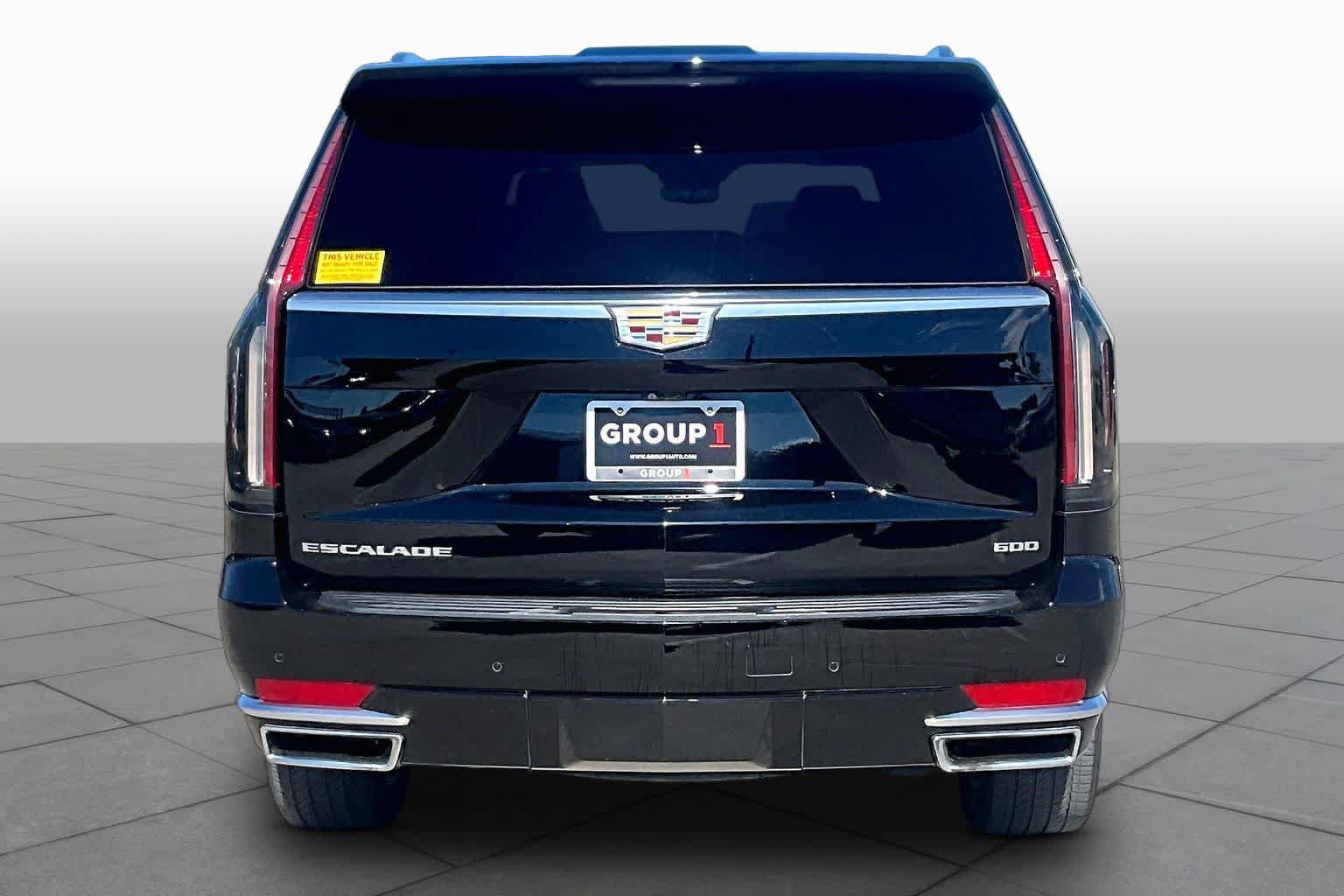 Used 2023 Cadillac Escalade ESV Premium Luxury RWD image 5