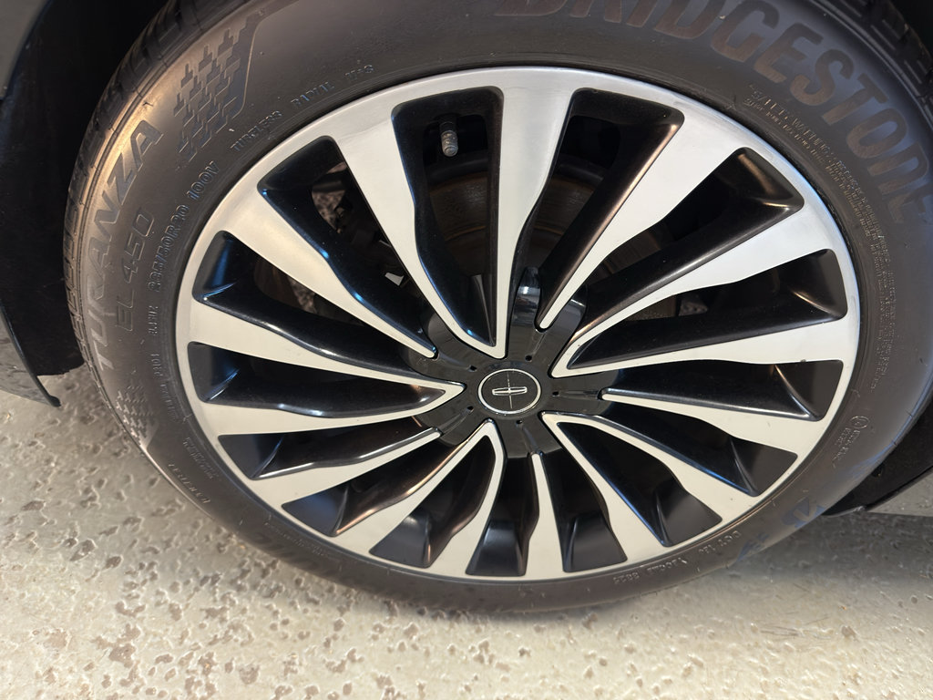 Used 2018 Lincoln Continental Black Label AWD/4WD image 35