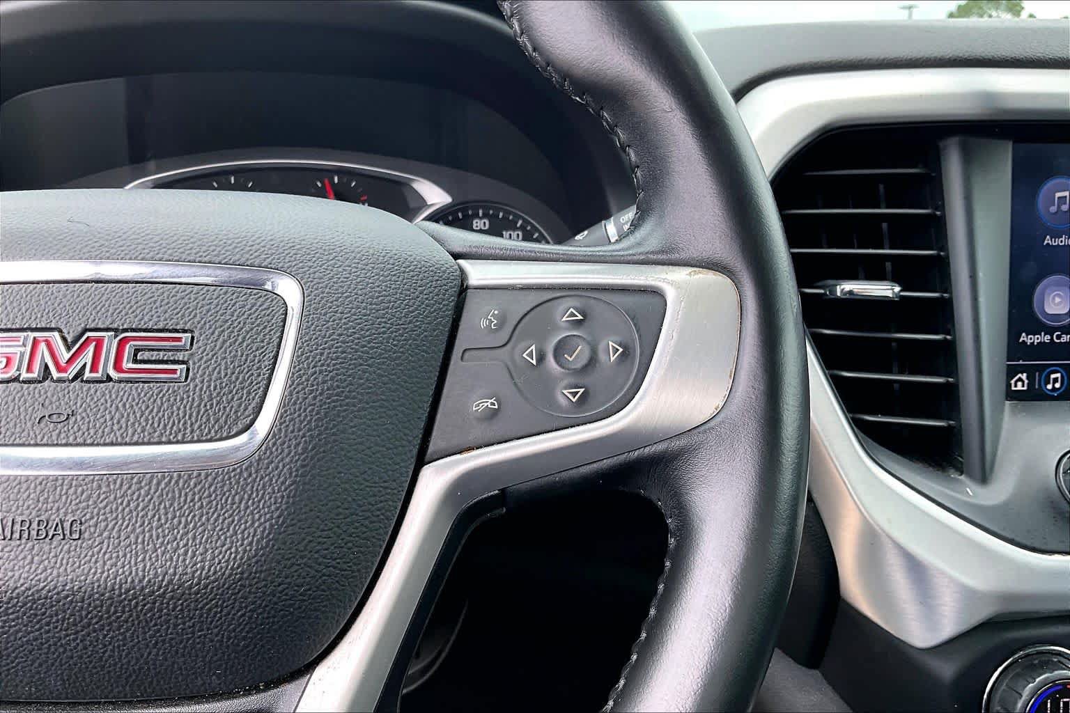 Used 2020 GMC Acadia SLT FWD image 22