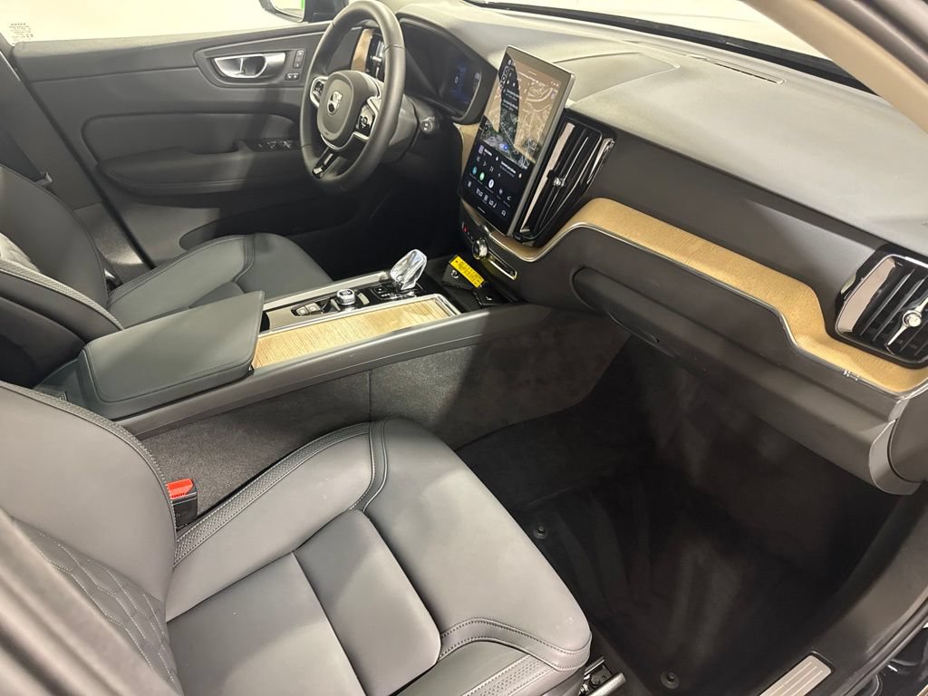 Certified 2026 Volvo XC60 B5 Plus AWD/4WD image 27