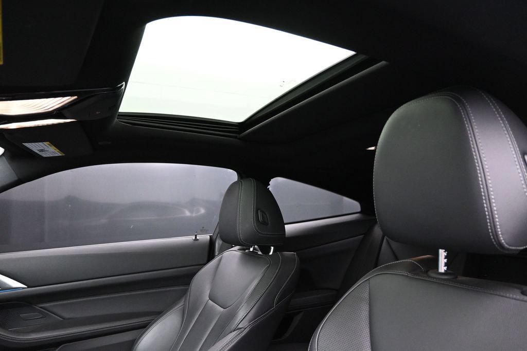 Used 2024 BMW 430i xDrive Coupe AWD/4WD image 21