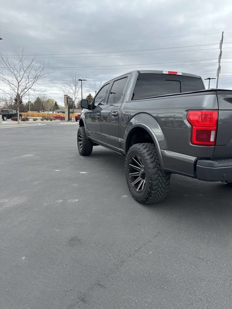 Used 2018 Ford F150 Lariat w/ Equipment Group 502A Luxury image 6