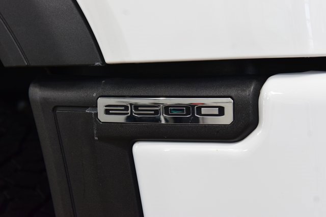 Used 2024 GMC Sierra 2500 AT4 w/ AT4 Preferred Package image 18