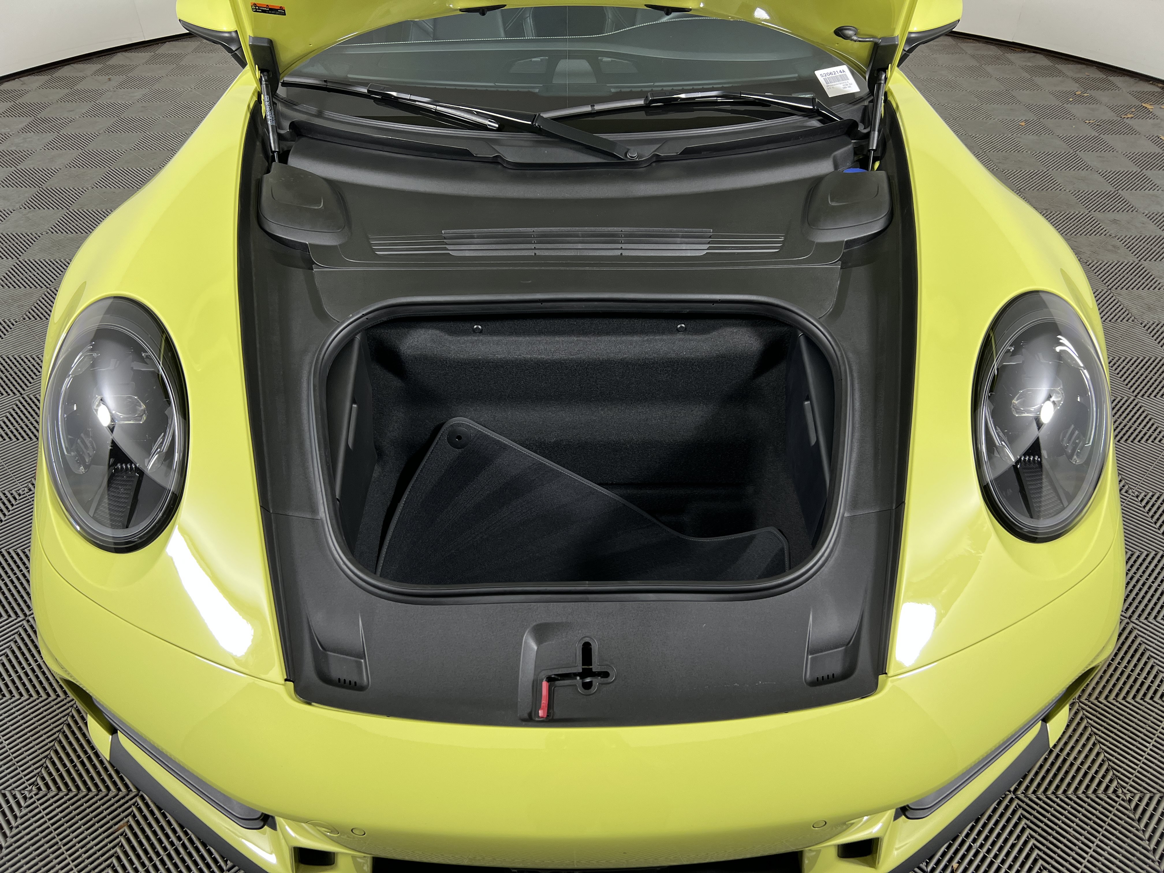 Certified 2026 Porsche 911 Carrera RWD image 22