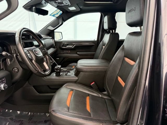 Used 2024 GMC Sierra 1500 AT4 w/ Technology Package AWD/4WD image 14