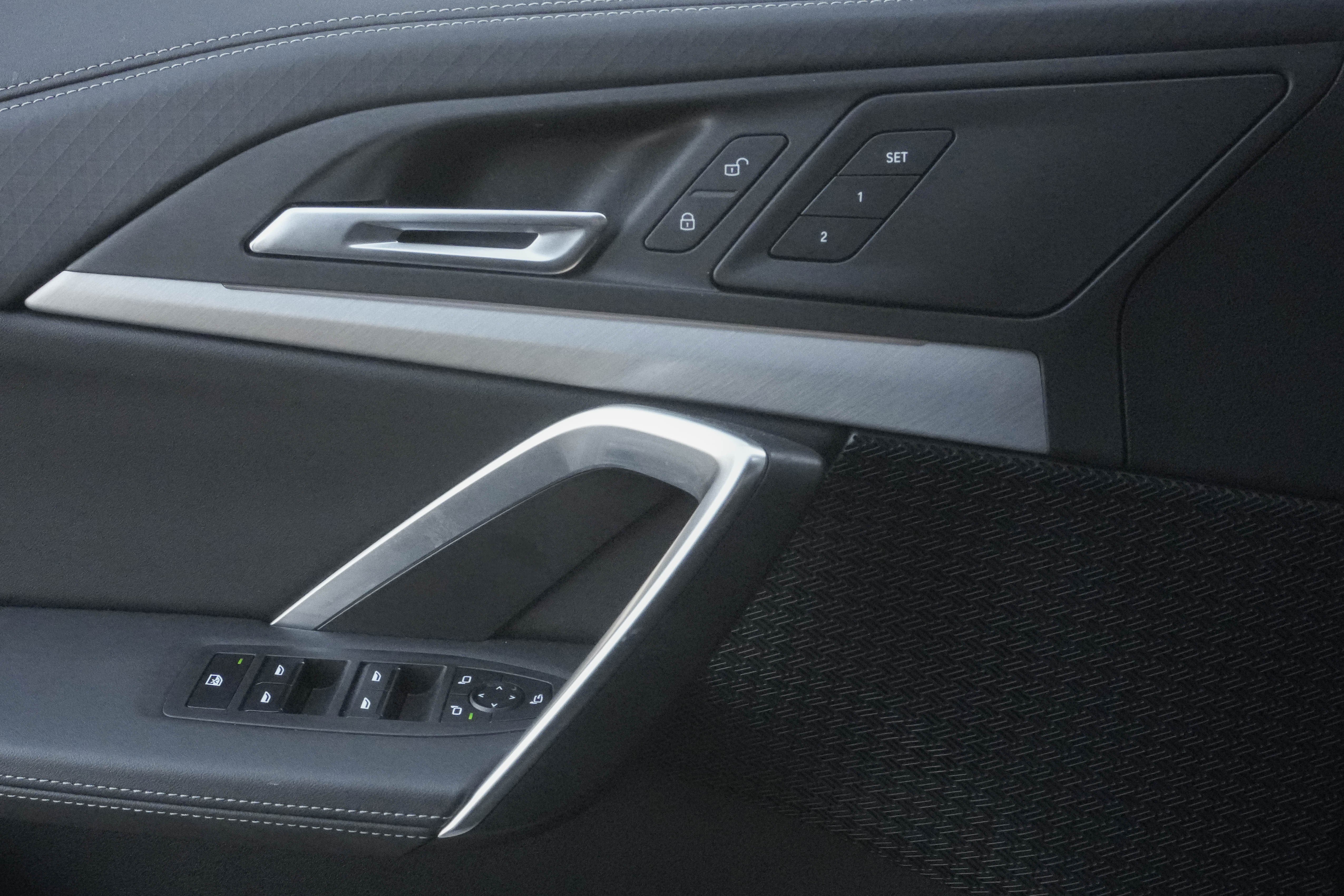 Used 2026 BMW X2 xDrive28i image 13