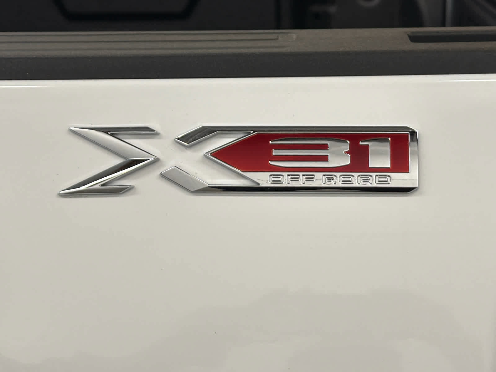 New 2026 GMC Sierra 2500 SLE w/ SLE Value Package; AWD/4WD image 11
