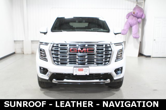 New 2025 GMC Yukon XL Denali w/ Sun & Power Step Package image 7