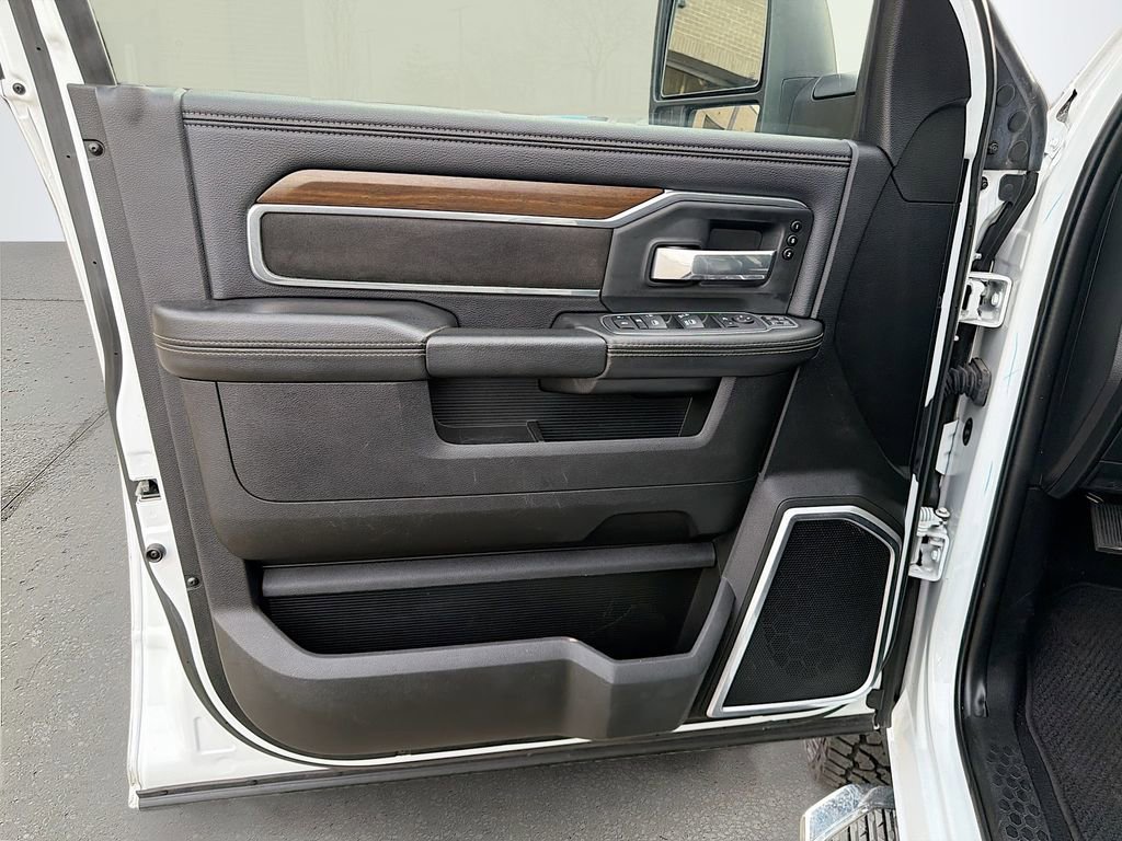 Used 2024 RAM 2500 Laramie image 23