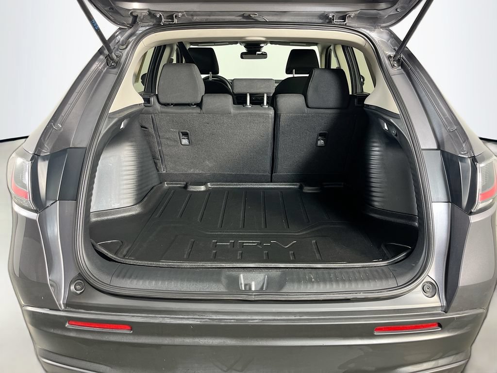 Used 2025 Honda HR-V LX image 10