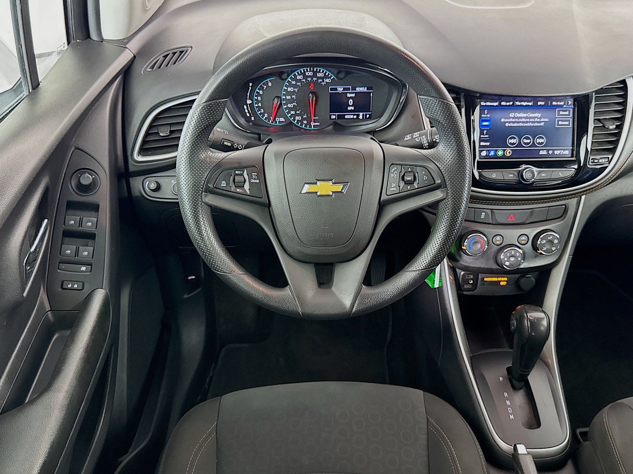 Used 2021 Chevrolet Trax LS w/ Tint and Cruise Package FWD image 16