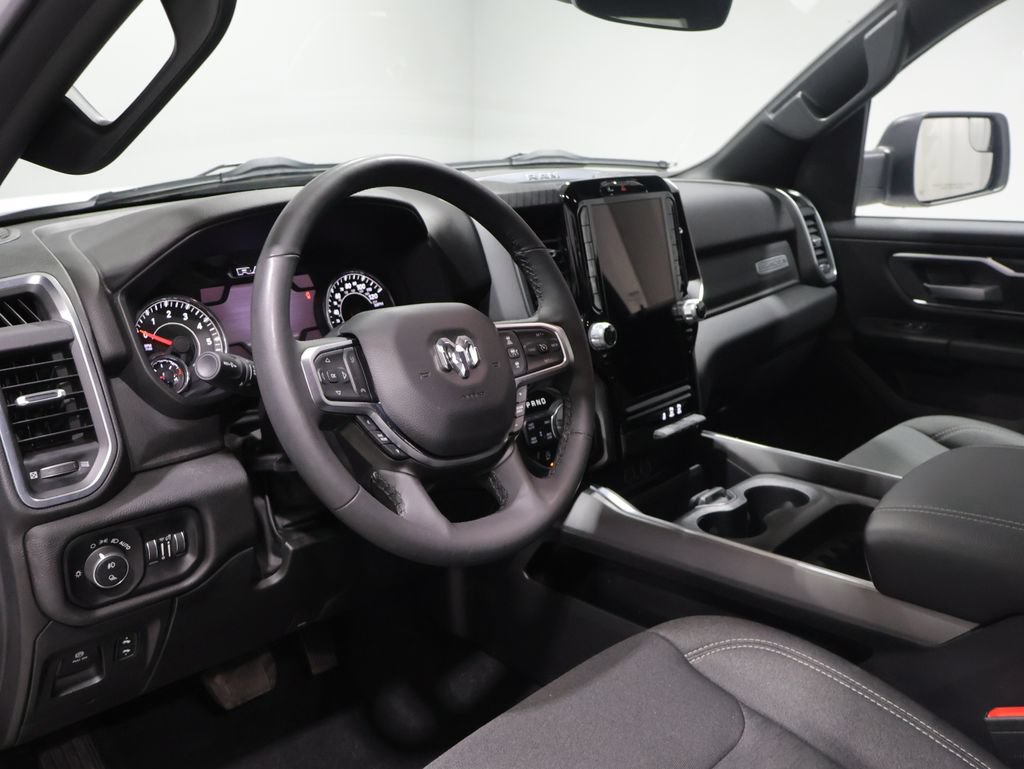 Used 2025 RAM 1500 Big Horn AWD/4WD image 16