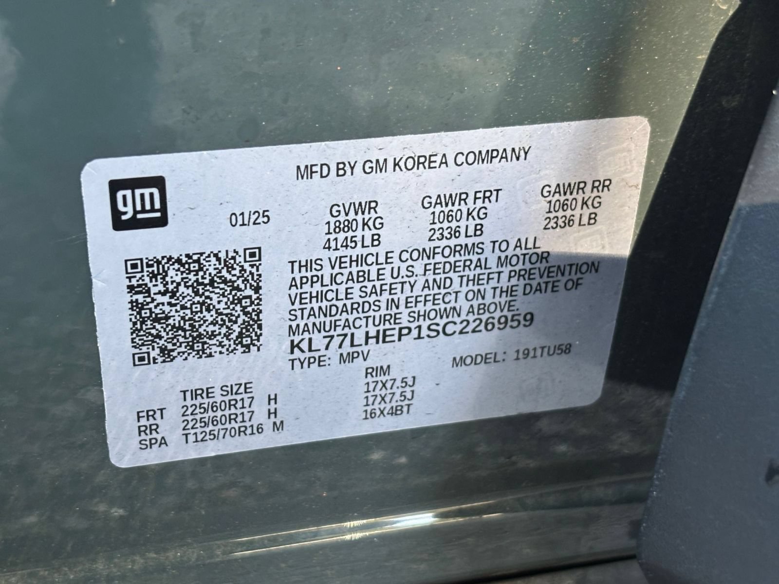 Used 2025 Chevrolet Trax LT FWD image 27