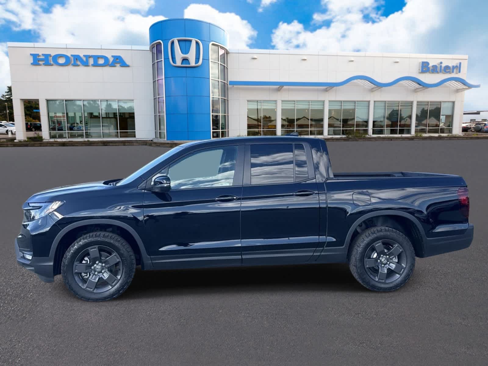 Used 2026 Honda Ridgeline TrailSport image 2