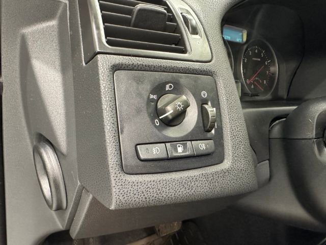 Used 2011 Volvo C30 T5 w/ Preferred Pkg image 13