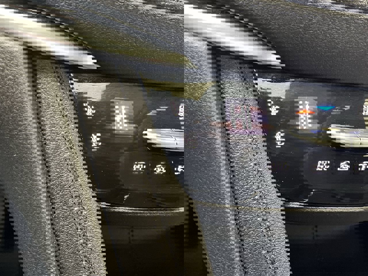 Used 2021 Cadillac XT5 Premium Luxury w/ LPO, Floor Liner Package image 23