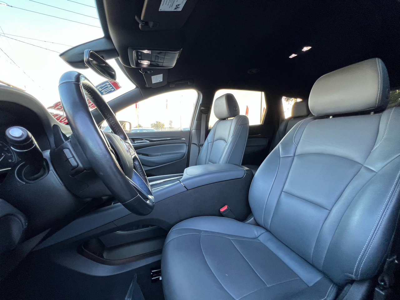 Used 2023 Buick Enclave Essence image 13