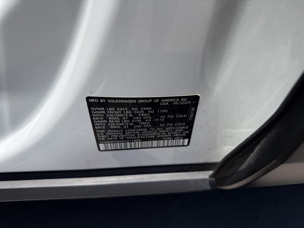 Used 2024 Volkswagen ID.4 2WD image 43