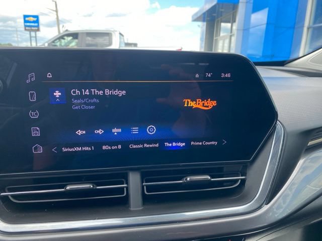Used 2024 Chevrolet Trax ACTIV FWD image 9