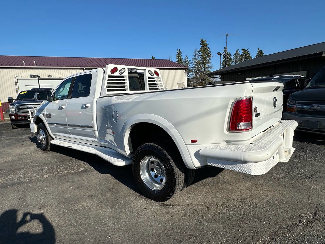 Used 2014 RAM 3500 Laramie image 3