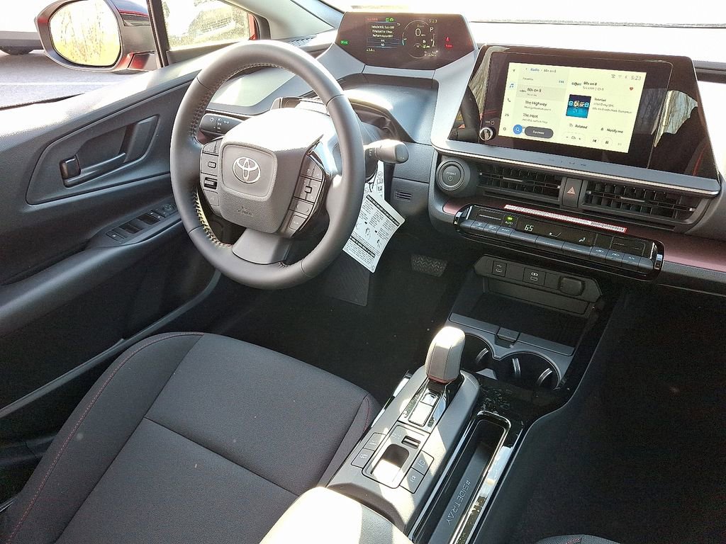New 2026 Toyota Prius Plug-In Hybrid FWD image 9