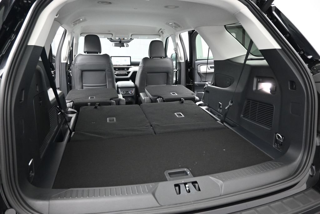 New 2026 Ford Explorer Active w/ Active Comfort Package RWD image 23