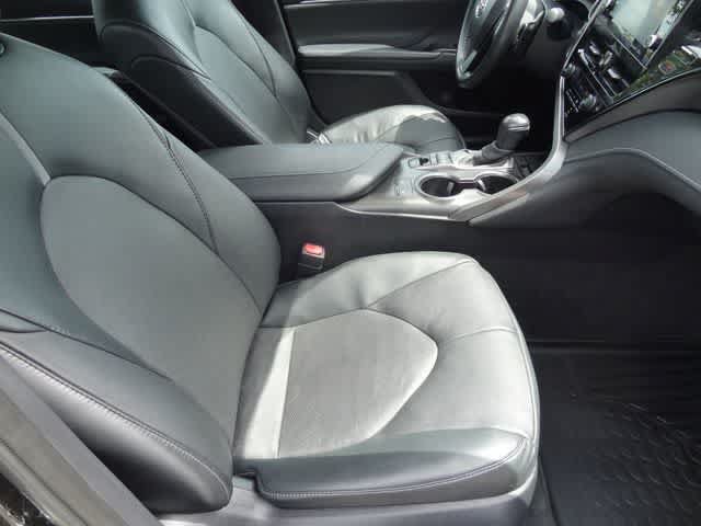 Used 2024 Toyota Camry XSE FWD image 12