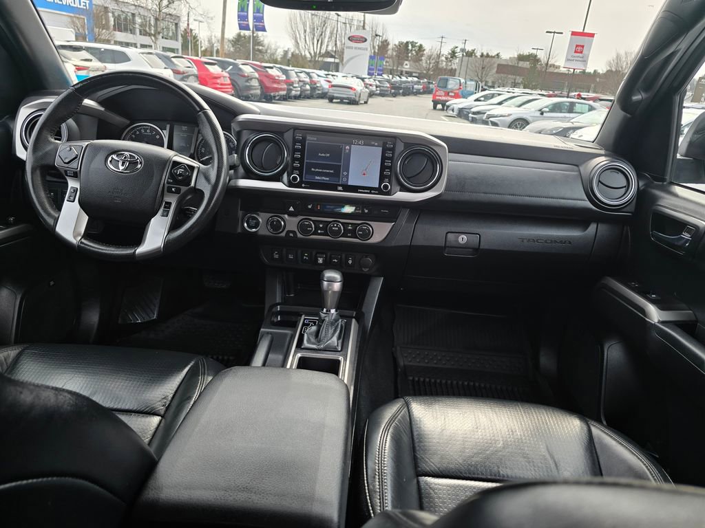 Used 2021 Toyota Tacoma Limited image 15