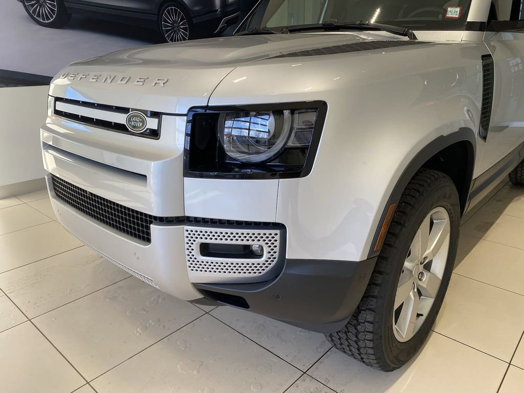 New 2024 Land Rover Defender 110 S AWD/4WD image 5