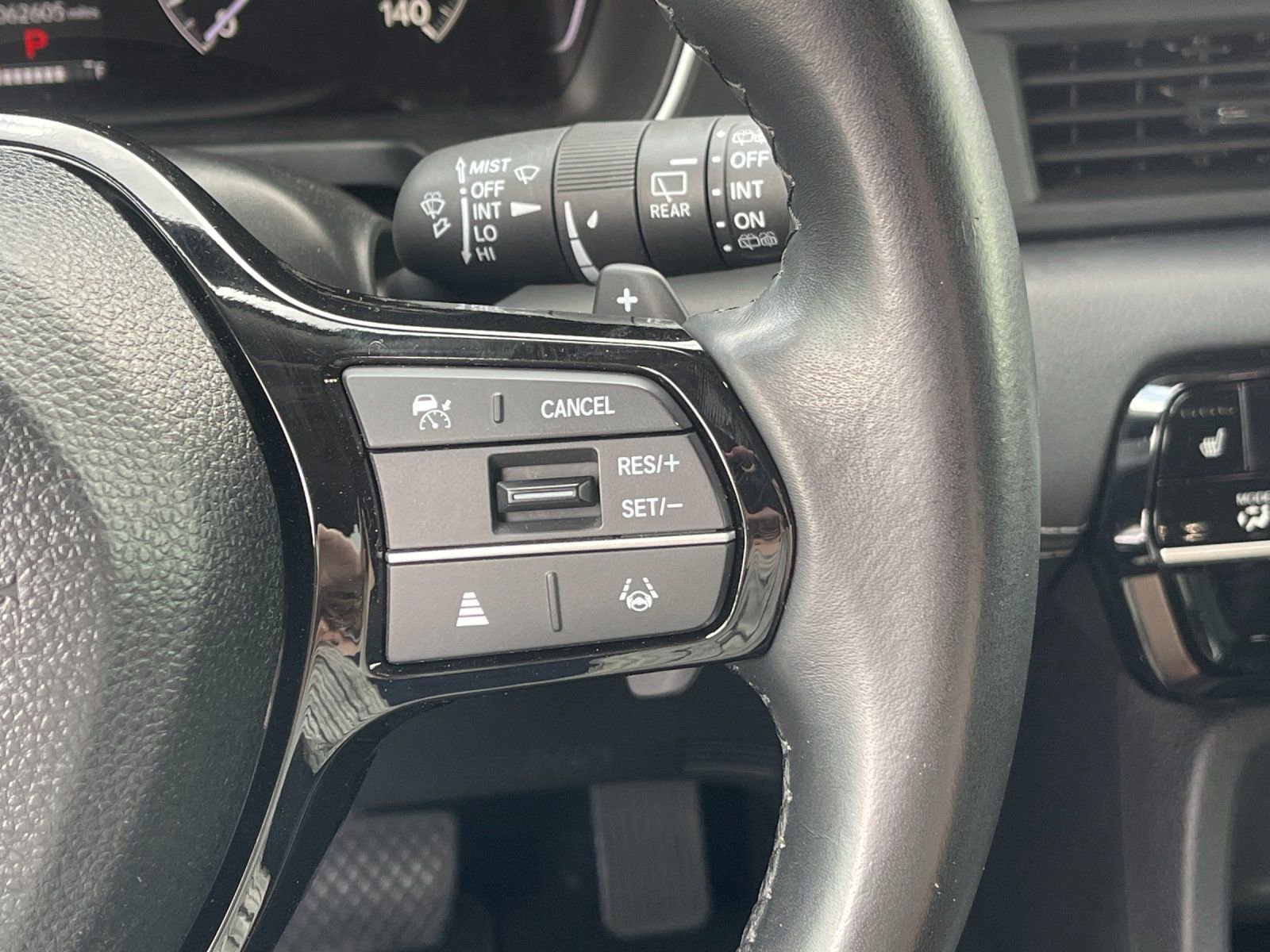 Used 2025 Honda Pilot Touring image 30