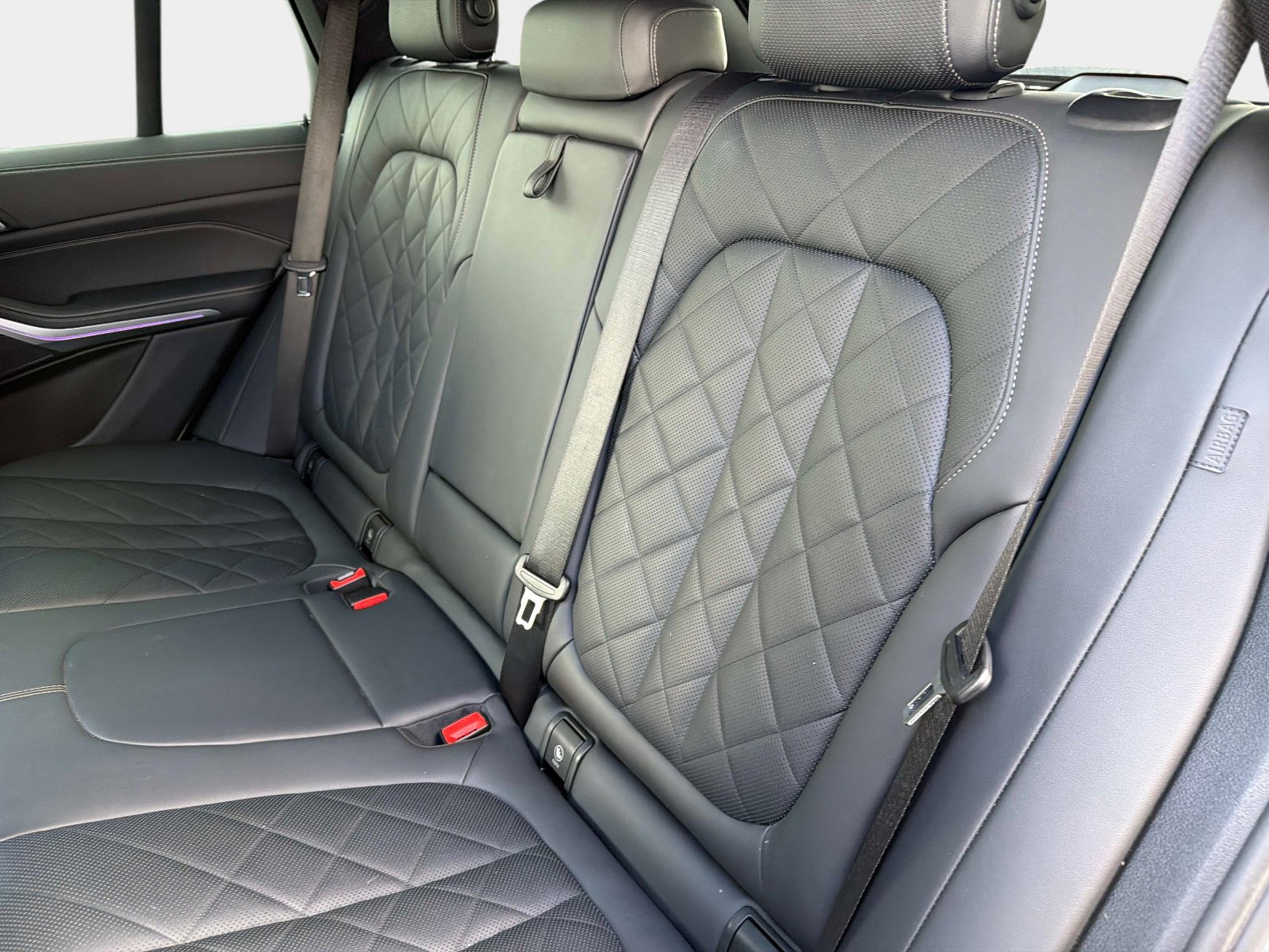 Used 2023 BMW X5 sDrive40i w/ M Sport Package RWD image 28