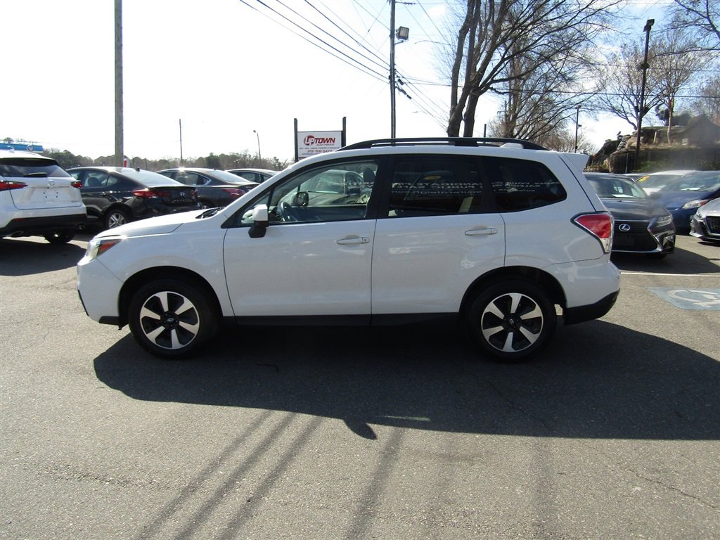 Used 2017 Subaru Forester 2.5i Premium w/ Popular Package #2A image 4