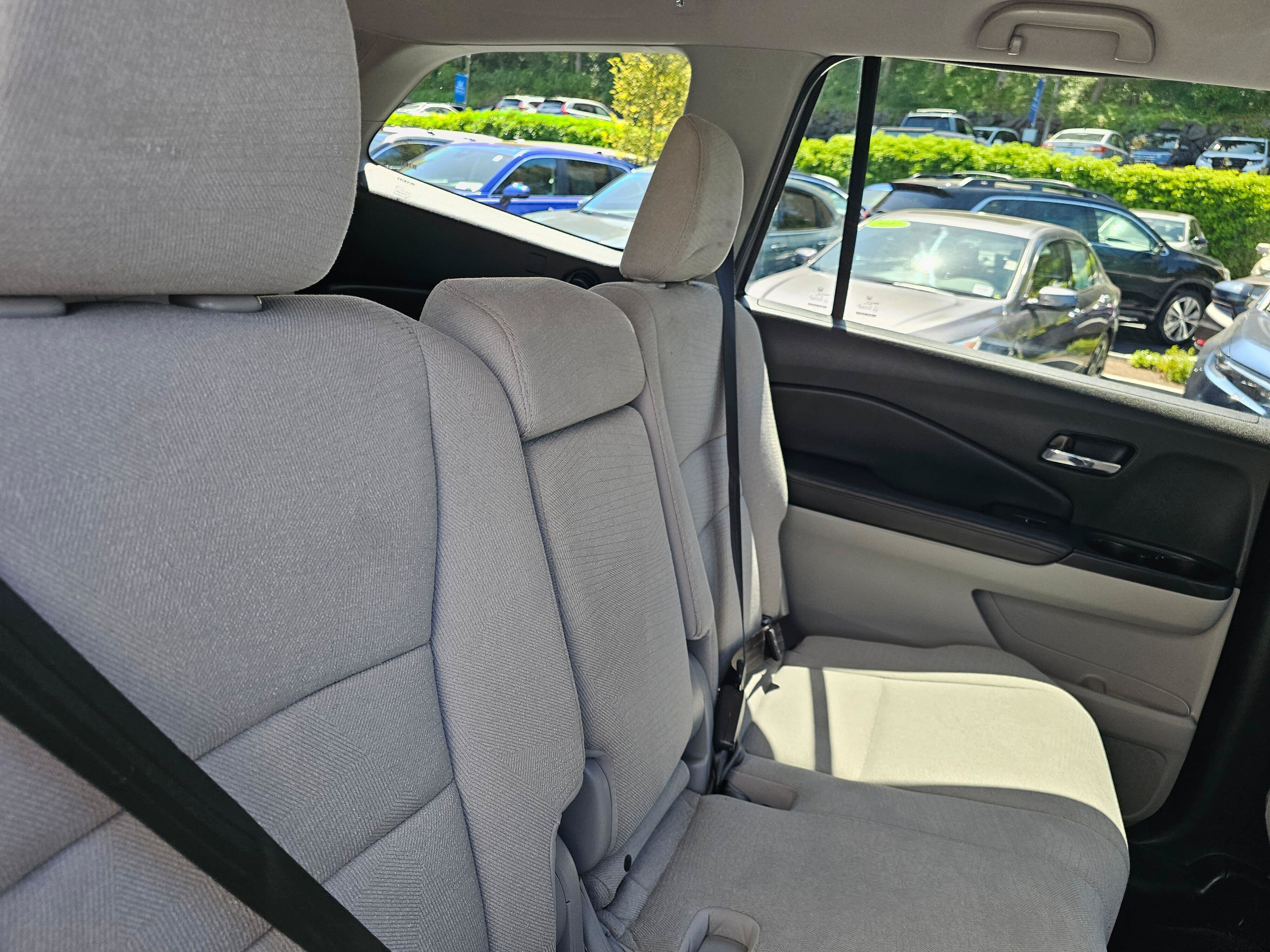 Used 2018 Honda Pilot LX image 13