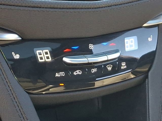 Used 2024 Cadillac XT5 Premium Luxury image 15