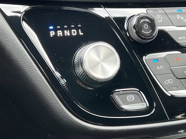 New 2027 Chrysler Pacifica Select AWD/4WD image 28