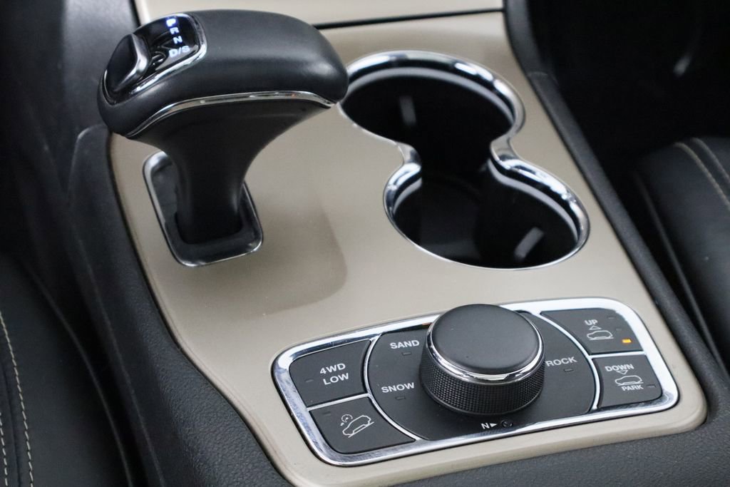 Used 2014 Jeep Grand Cherokee Overland image 13