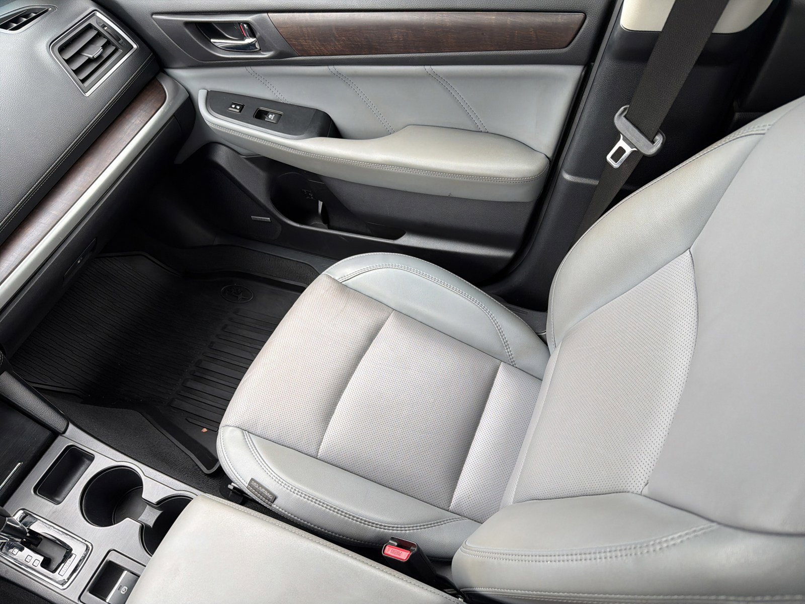 Used 2019 Subaru Outback 2.5i Limited w/ Protection Package #1 image 11