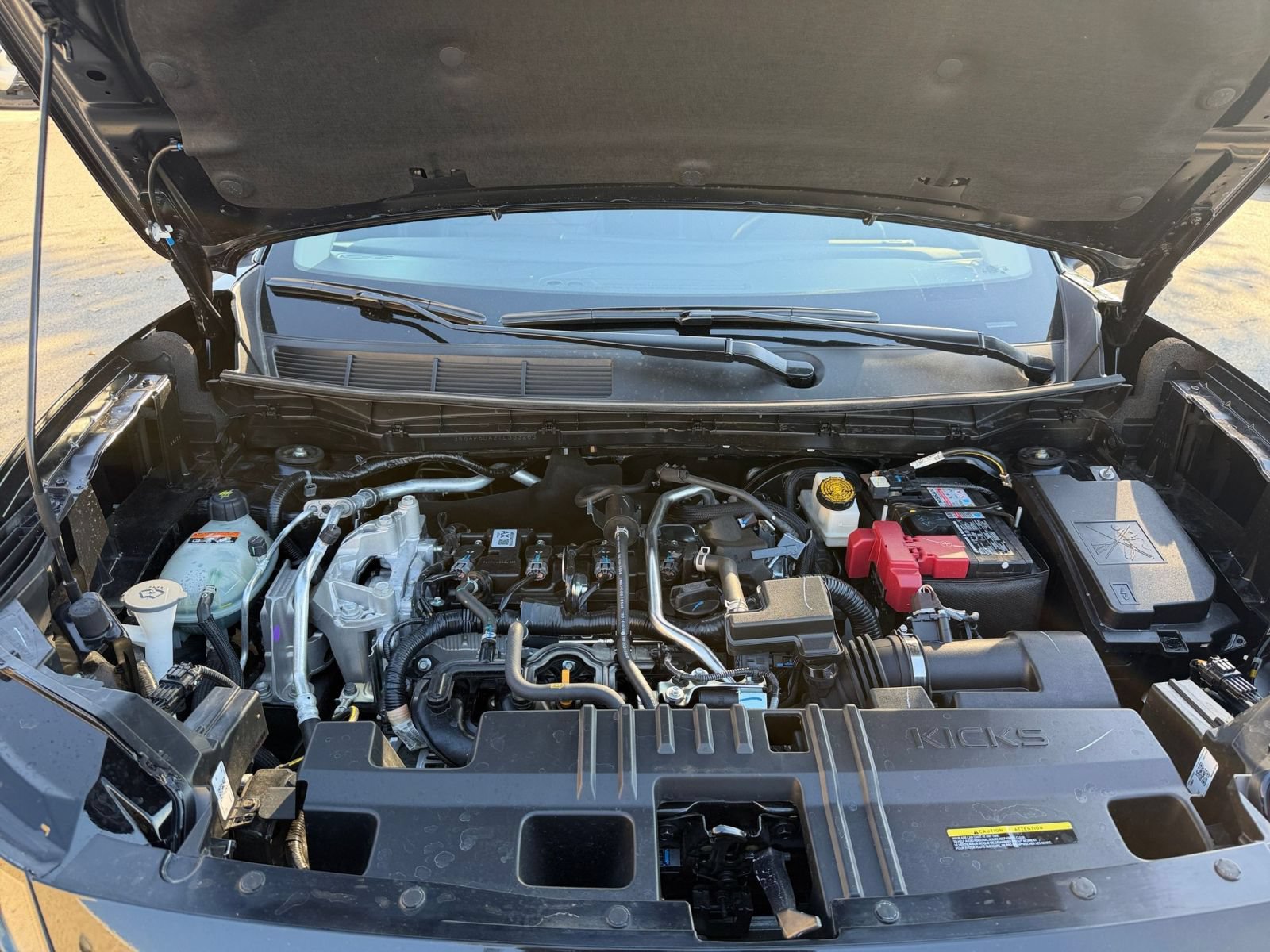 Used 2026 Nissan Kicks SR FWD image 30