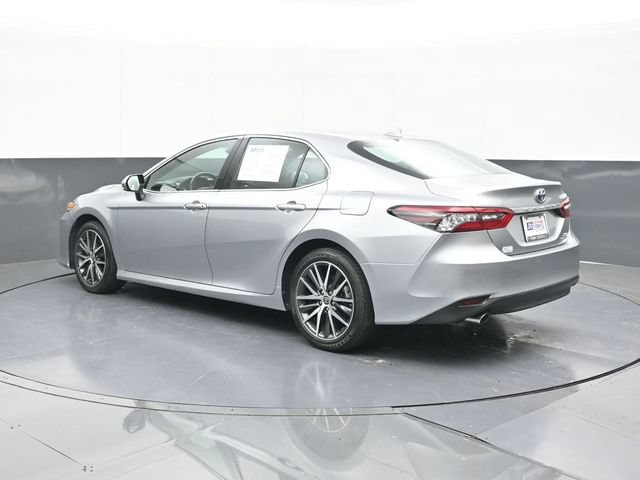 Used 2024 Toyota Camry XLE FWD image 9