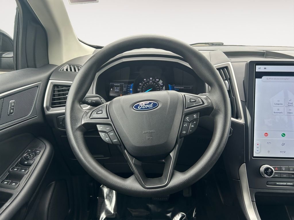 Used 2022 Ford Edge SE w/ Black Appearance Package AWD/4WD image 14