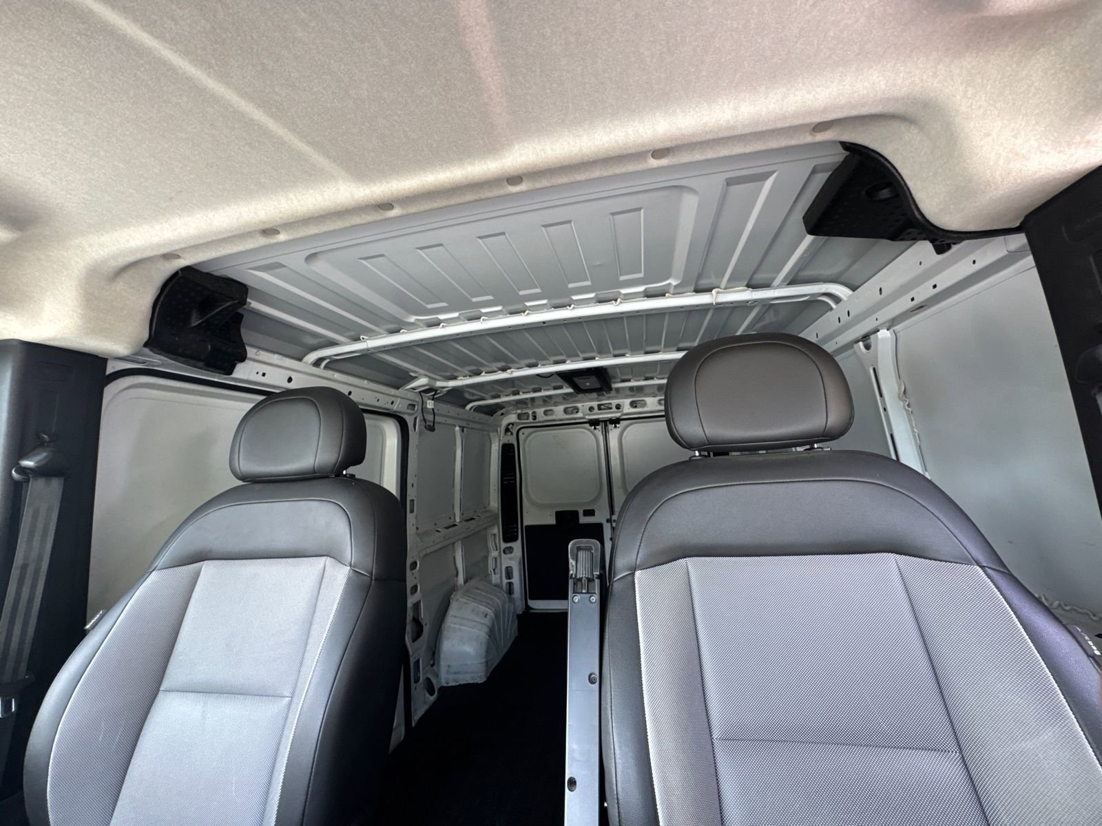 Used 2025 RAM ProMaster 2500 w/ Convenience Group FWD image 26